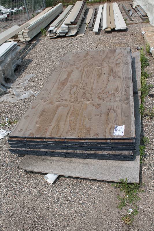 lot 75 image: Lot of Tongue & Groove 80C Plywood Boards 4 x 8 12 Width app. 10 ct.