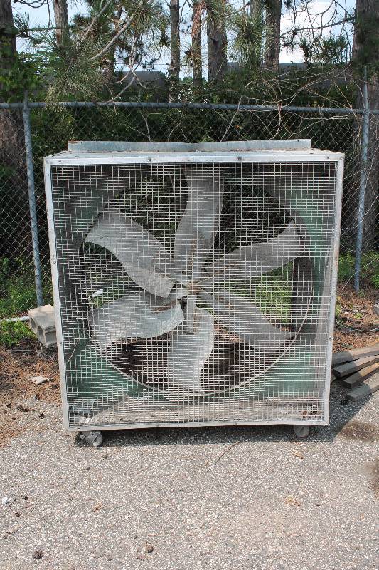lot 94 image: Commercial Fan Unit wHousing & Cord Metal 56 x 36 x 58.