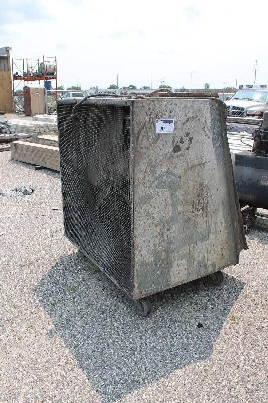 lot 90 image: Commercial Fan Unit wHousing & Cord Metal 56 x 36 x 58.