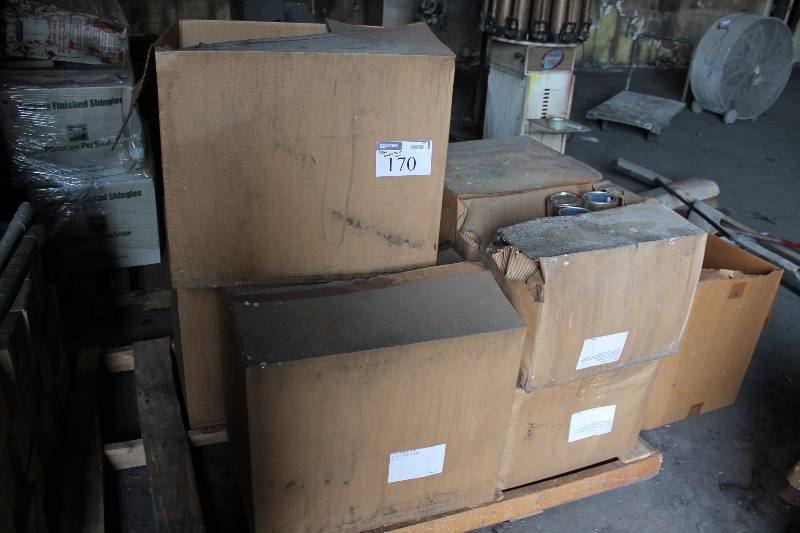 lot 170 image: Pallet Lot of Empty Paint Cans In Boxes.