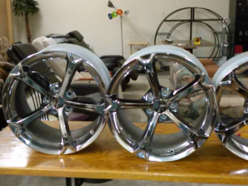 BRAND NEW 2010 CORVETTE GRAND SPORT WHEELS-FACTORY TAKE OFFS ZERO MILES