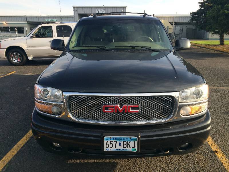 2003 GMC Yukon XL Denali