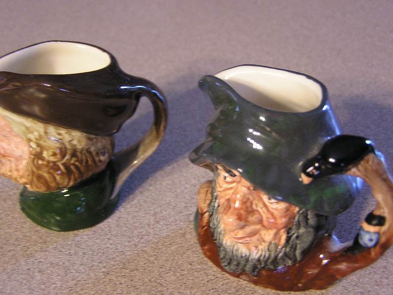 lot 13 image: ROYAL DOULTAN SMALL PITCHERS SET OF 2