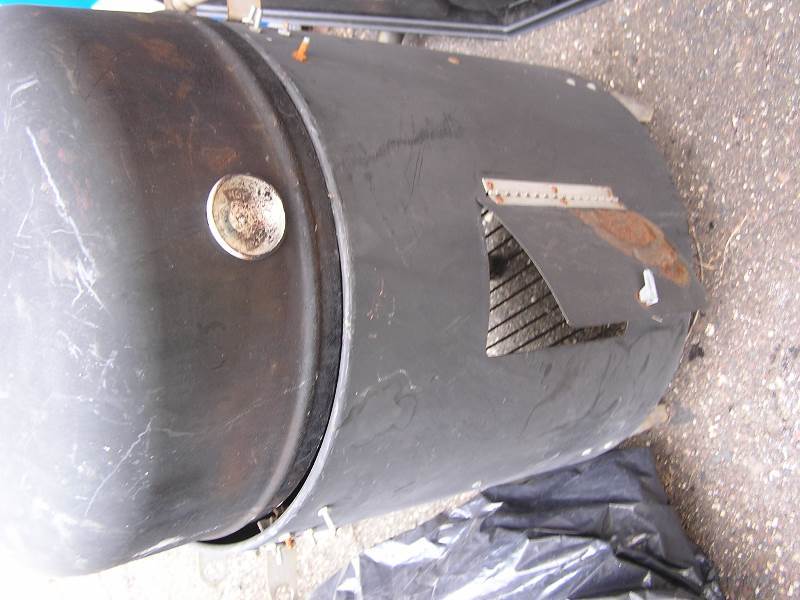 lot 23 image: CHARCOAL SMOKER missing parts rough