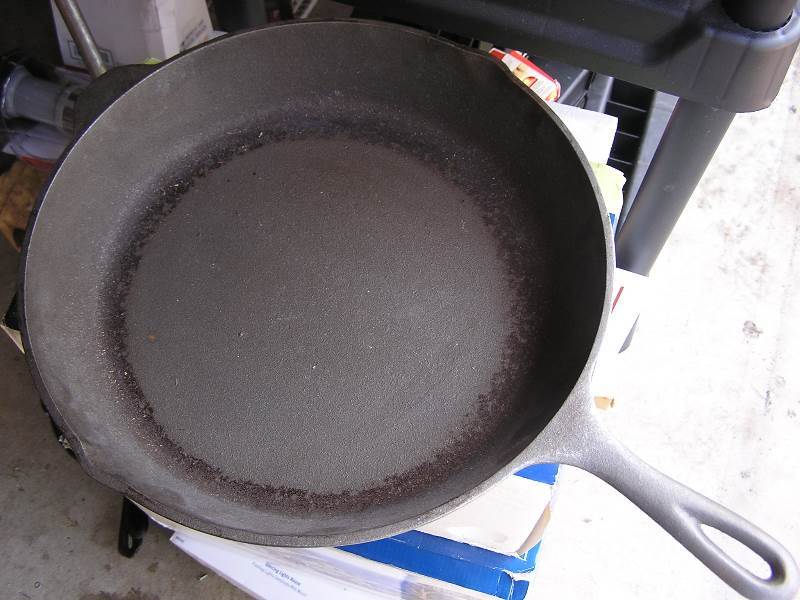 lot 61 image: CAST IRON SKILLET #12