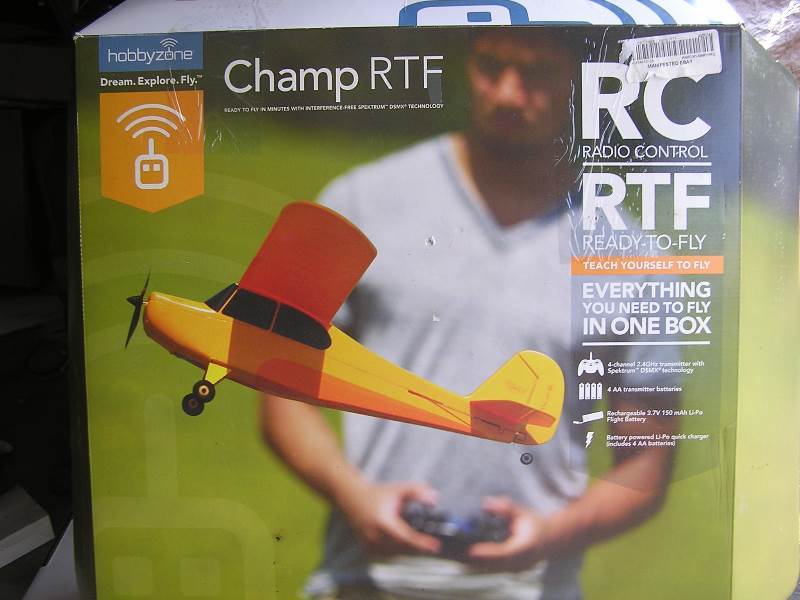 lot 76 image: RC AIRPLANE RTF CHAMP slight damage NEW