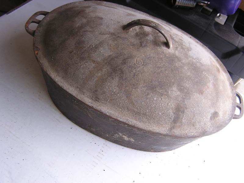 lot 83 image: WAGNER WARE CAST IRON OVAL ROASTER