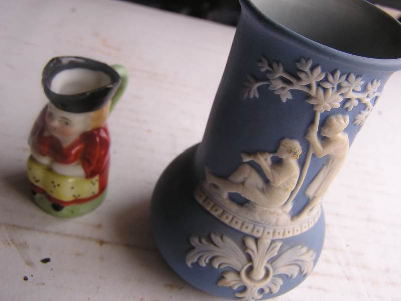 lot 97 image: VERY SMALL PITCHER OCC. JAPAN  AND BLUE VASE
