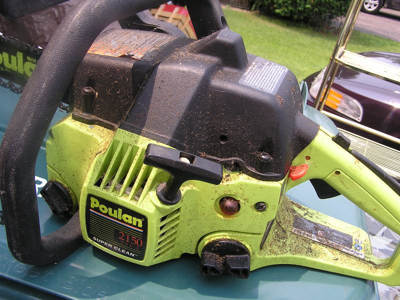 lot 98 image: POULAN CHAIN SAW 16 WEX-NEW CHAIN