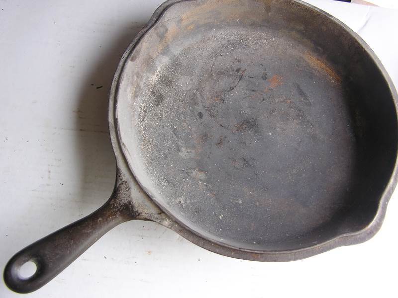lot 100 image: CAST IRON SKILLET # 8 OR 9