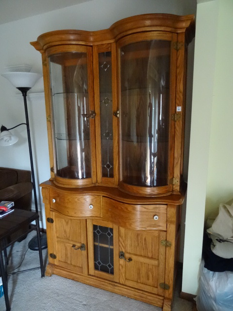 lot 2 image: China Hutch