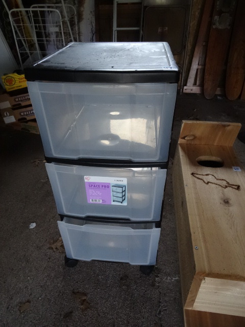 lot 46 image: Storage Bin