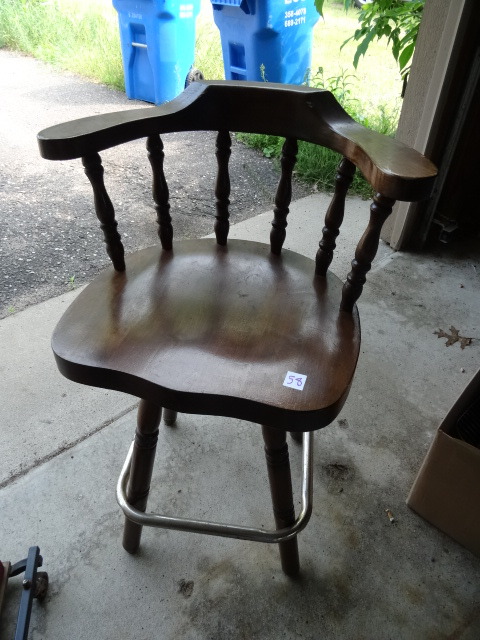 lot 58 image: Bar Stool