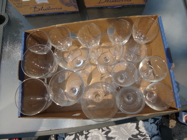 lot 118 image: Wine Glasses