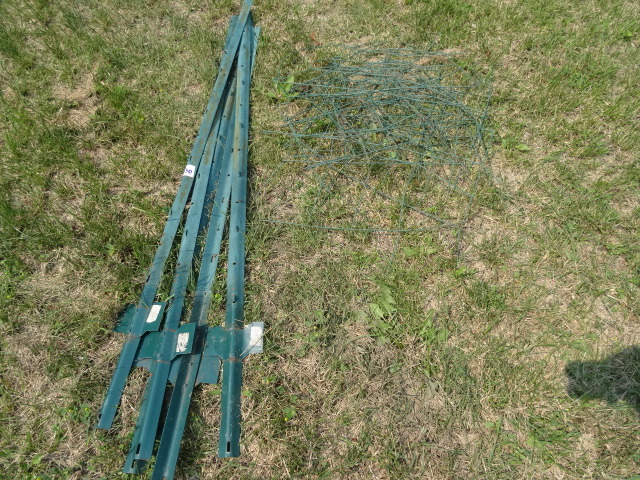 lot 130 image: Fence Posts