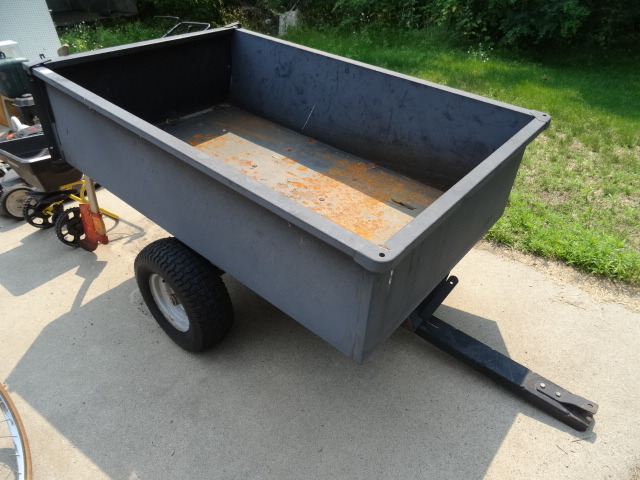 lot 132 image: Dump Cart
