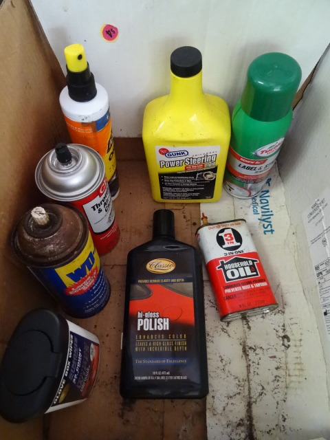 lot 216 image: Automotive Oil