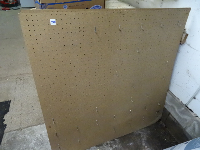 lot 242 image: Peg Board