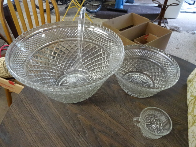lot 279 image: Punch Bowl