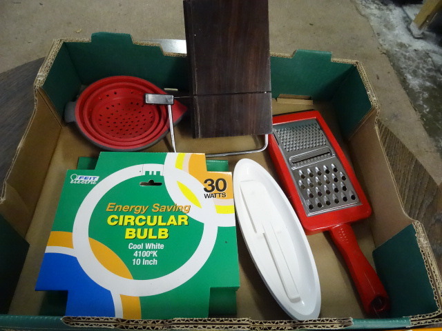 lot 314 image: Kitchen Utensils