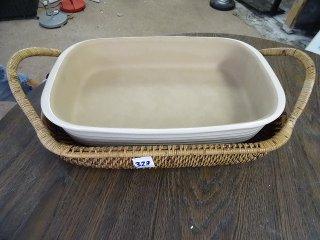 lot 327 image: Pampered Chef