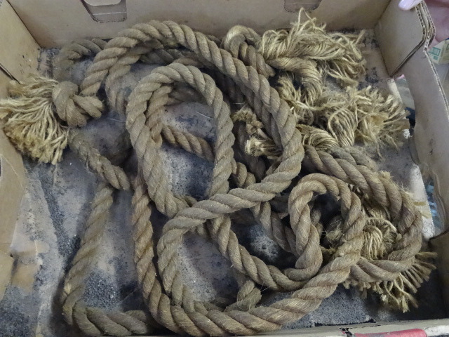 lot 339 image: Rope