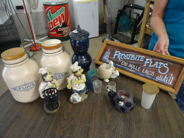 lot 350 image: Counter Canisters