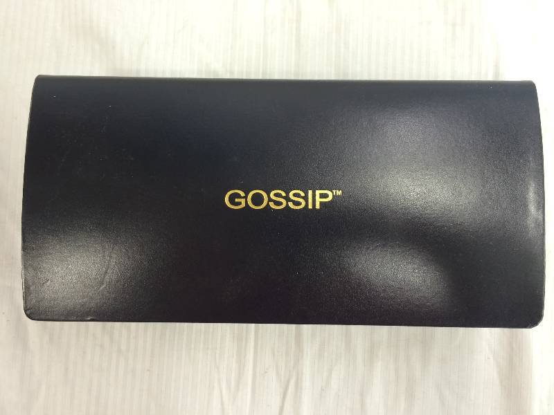 lot 12 image: gossip watch with changable straps