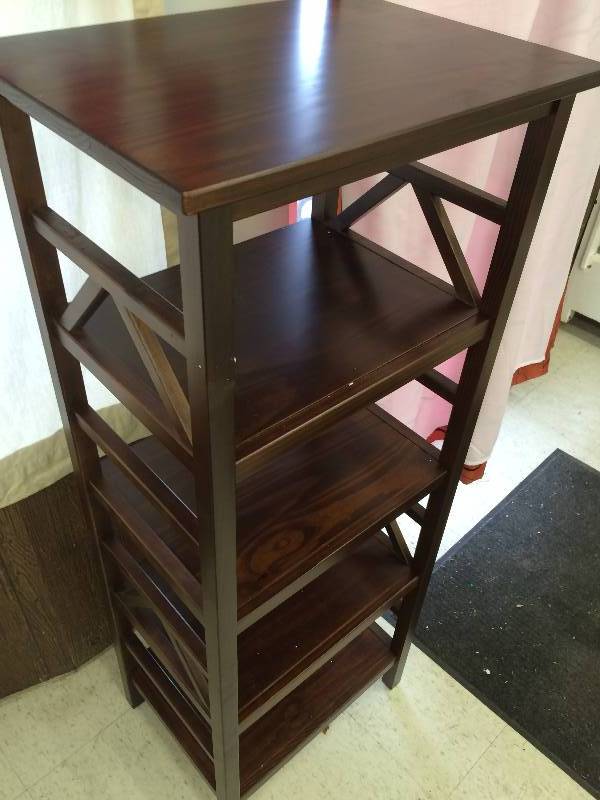 lot 40 image: titian tv tower media stand