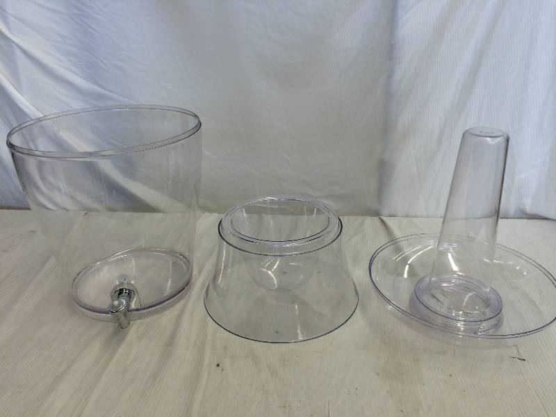 lot 90 image: 3-Gallon Beverage Dispenser with Ice Core