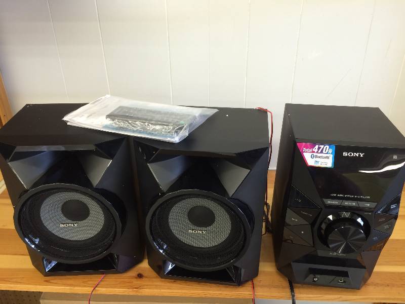 lot 140 image: Sony MHCECL77BT Wireless Music System retail $199