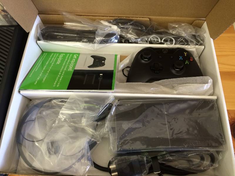 lot 147 image: Xbox One Assassins Creed Unity 500GB Bundle retail $399