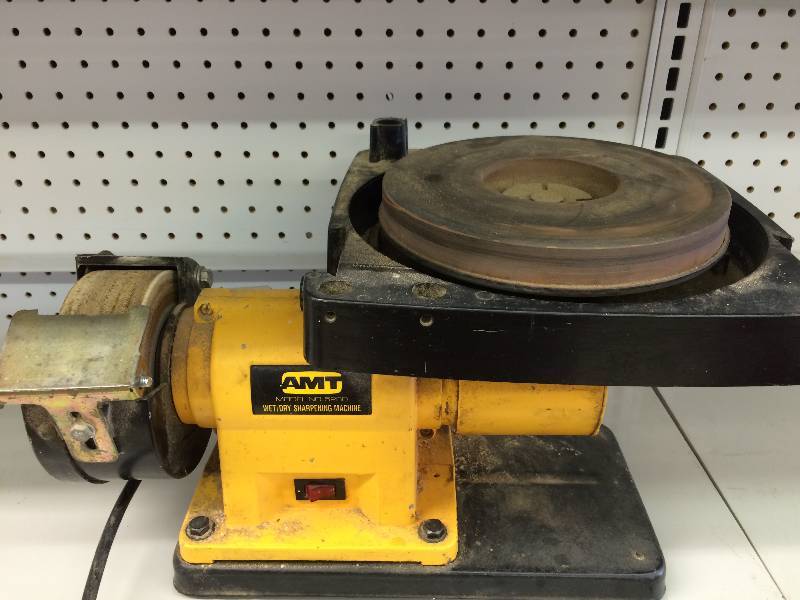 lot 183 image: amt wetdry sharpening machine