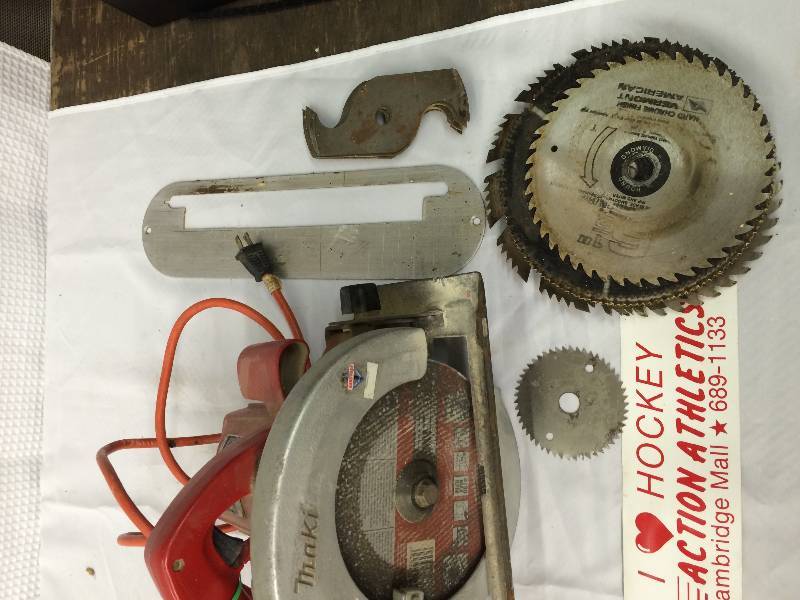 lot 226 image: saw,radio ,blades everything in picture