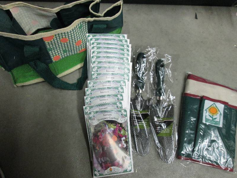 tote 2 shovels seeds and tie waist ...