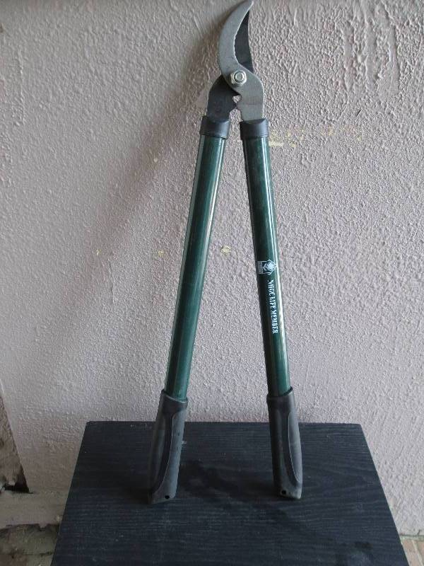new gardning branch clipper with ex...