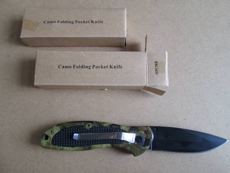 2 new camo hunting knives...