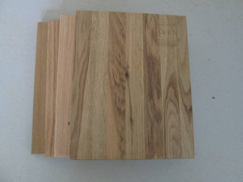4 wooden cutting boards...