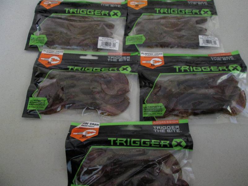 5 packs of fishing bait...