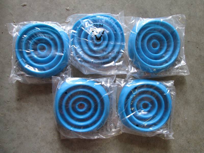 lot of 5 blue rubber collapsible fu...