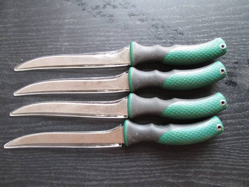 set of 4 kitchen knives ...