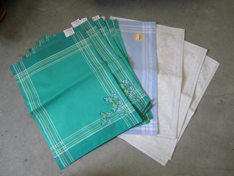 9 placemats...