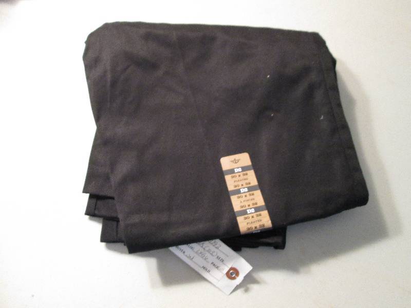 nice new pants black size 32x30...