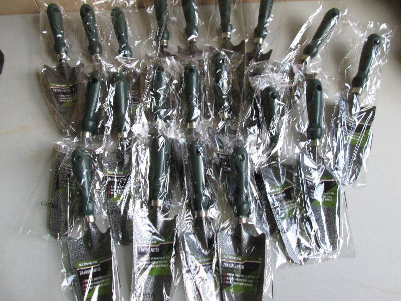 21 small shovels new...