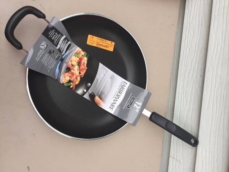 New Faberware 12 Skillet