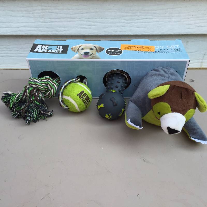New Animal Planet Toy Set