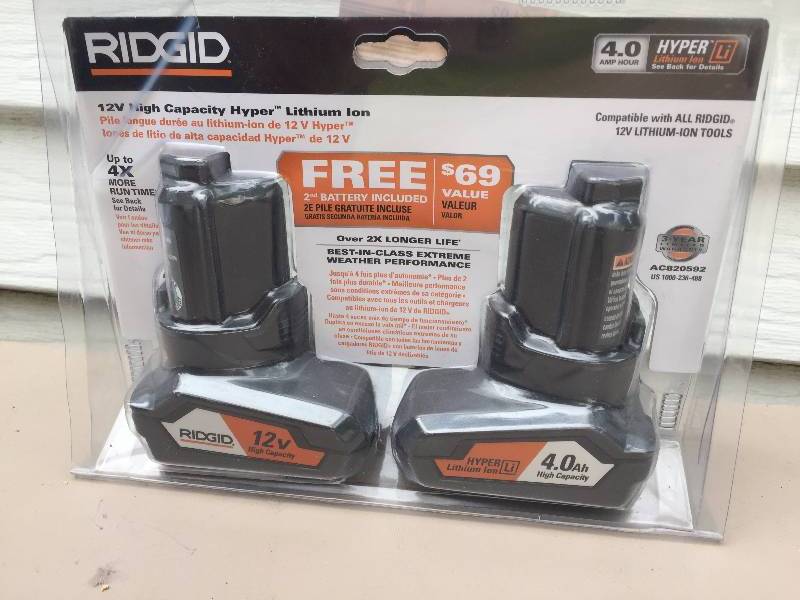 lot 23 image: Ridgid 12 Volt -- Lithium Batteries