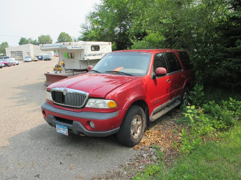 1999 Navigator