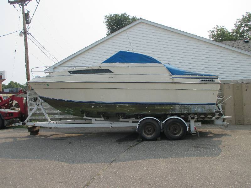 Bayliner Boat