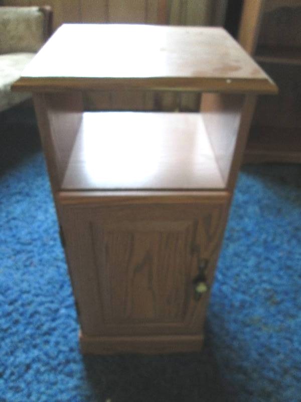 lot 32 image: small stand, 13 x 12 and 28 tall...